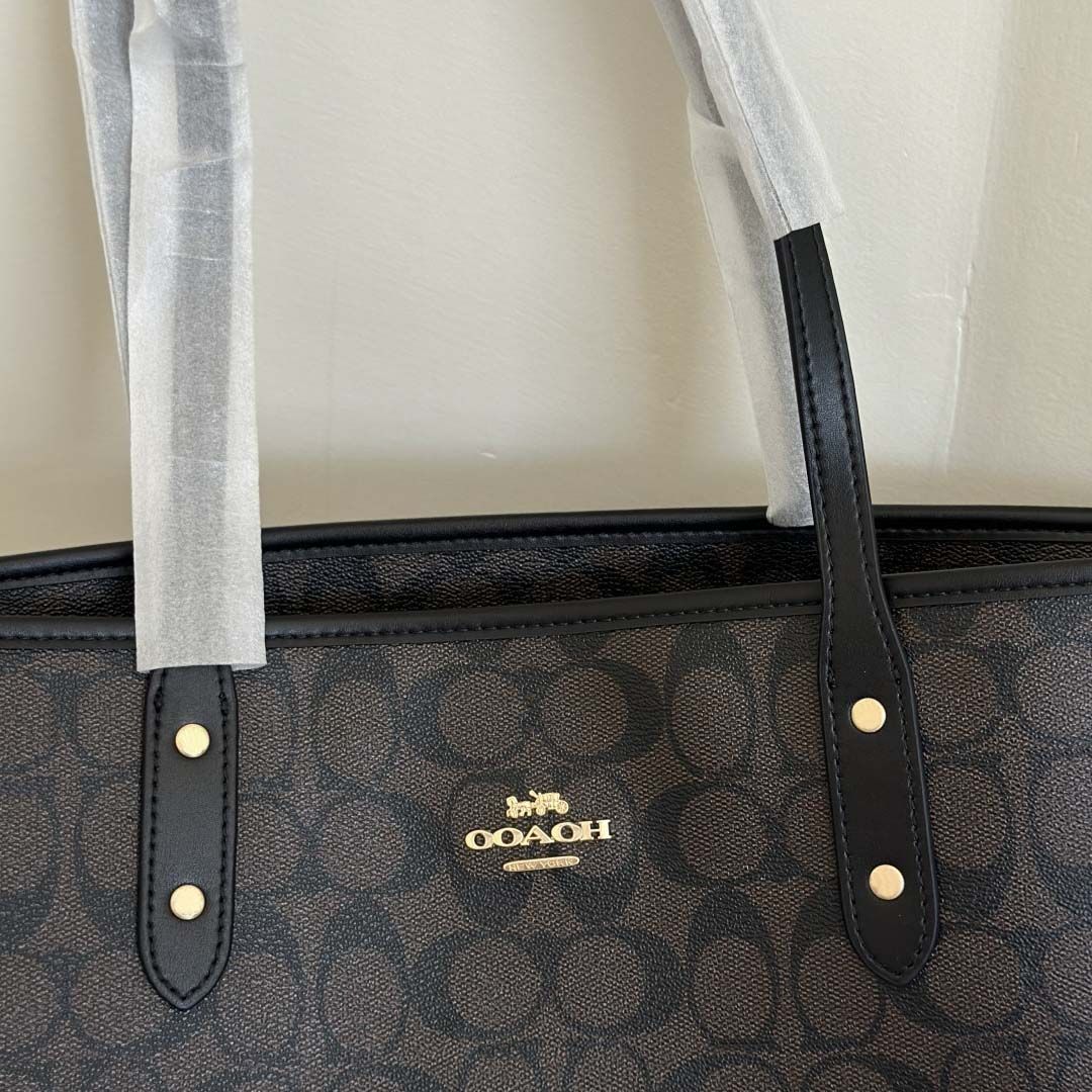 Tote Bag Designer Bag Women's Fashion Classic Shoulder Bag Luxury Handbags Flower Letter Large Capacity Leather Totes Commuting Shopping Bag Casual Tote 01 - 4 of 8