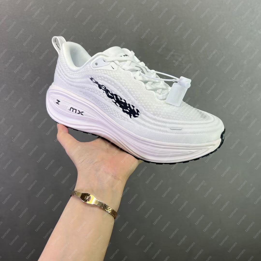 Vomero 18 Plus running shoes Dasigner Structure 26 sneakers comfortable low-top long-distance short-distance running shoes men women Athleisure shoe Sizes 36- - 6 of 9