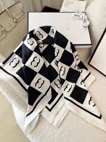 Designer women's printed square made of smooth spun fabric with multiple functions can be used as a scarf headband bag decoration ribbon 90X90cm - Fashion Collection - jerseydock