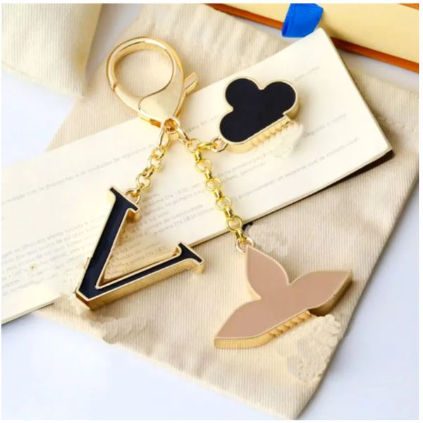 Luxury designers keychains Letters with diamonds designers keychain top Car Key Chain Women Buckle jewelry Keyring Bags Pendant Exquisite Gift 985 - Fashion Accessories - jerseydock